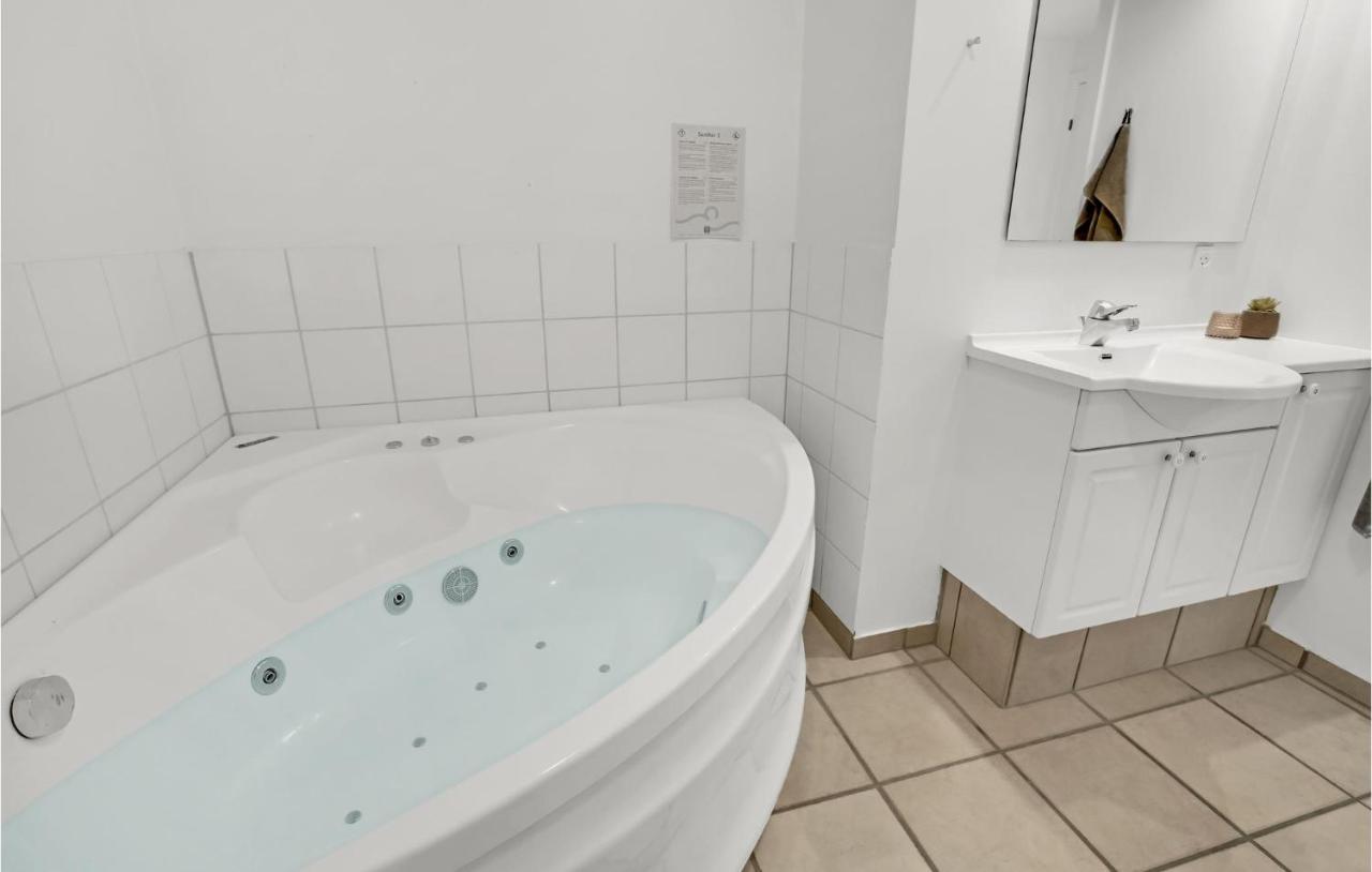 3 Bedroom Beautiful Home In 奥本罗 外观 照片